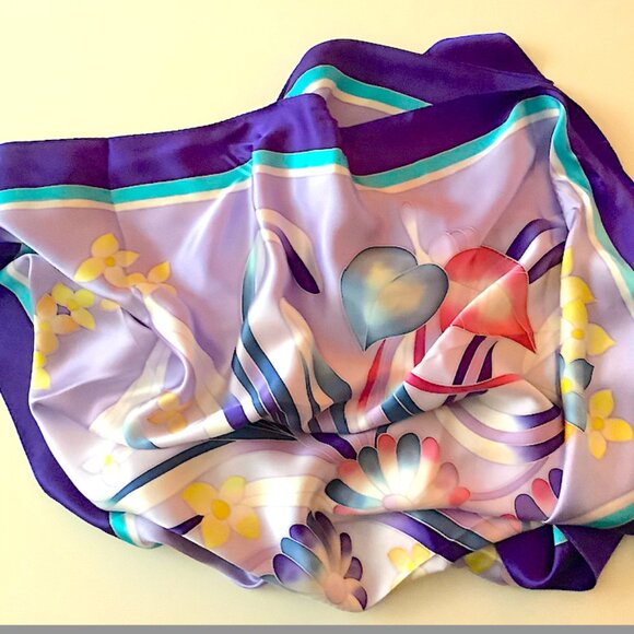 WENSLI scarf -  floral pattern, 44.5 x 44 inches 100% silk, China - Picture 11 of 11